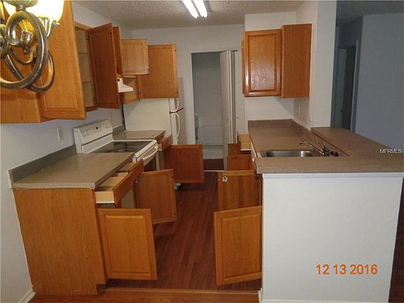 3rd image of 2002 Cascades Blvd Unit 105