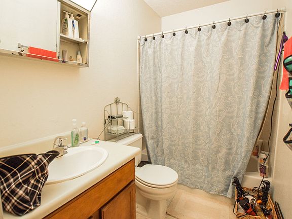 2nd image of 109 Bunting Ln #61