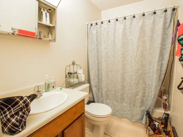 Quads (Firm Foundation), 109 Bunting Ln #221, Mankato, MN 56001