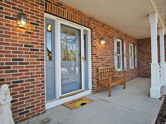 2nd image of 2985 Rothmore Ln