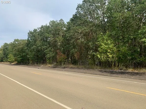 0 NE Newton Creek Dr #93, Roseburg, OR 97470