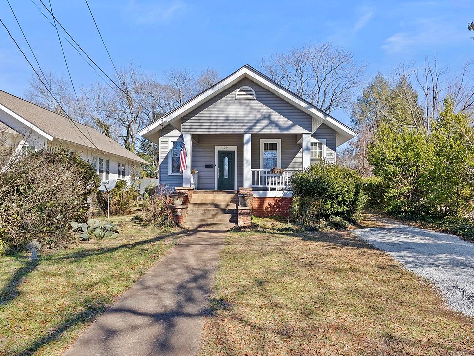 1st image of 224 Buist Ave