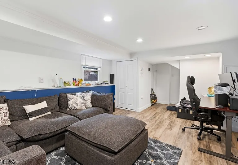42 Brandon Ave — Photo 27