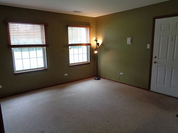 4th image of 1422 E Wyndham Cir APT 105