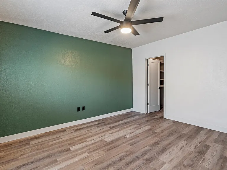18056 N 23rd Ave #6 — Photo 2