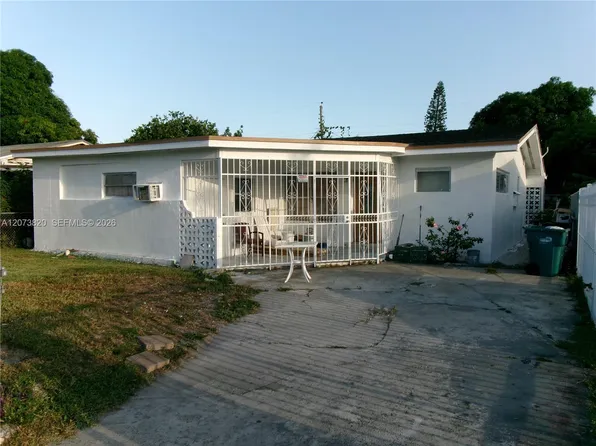 864 NW 116th St, Miami, FL 33168