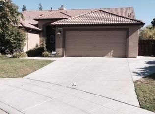 2138 E Sawgrass Ave, Fresno, CA