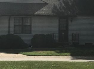 950 Riverview Ct, Williamston, MI