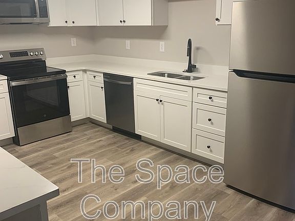 2nd image of 1118 Gunn Ave