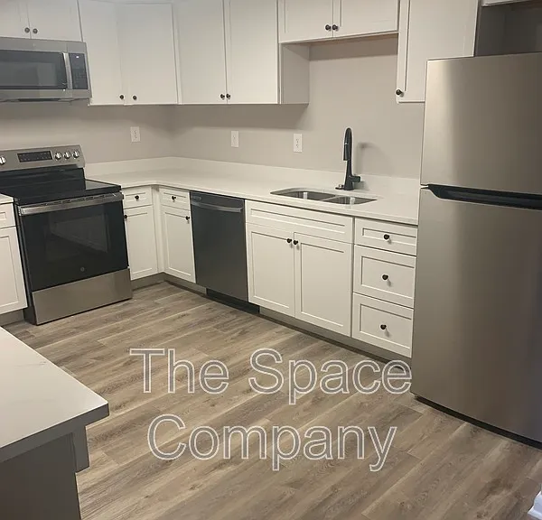 1118 Gunn Ave — Photo 2
