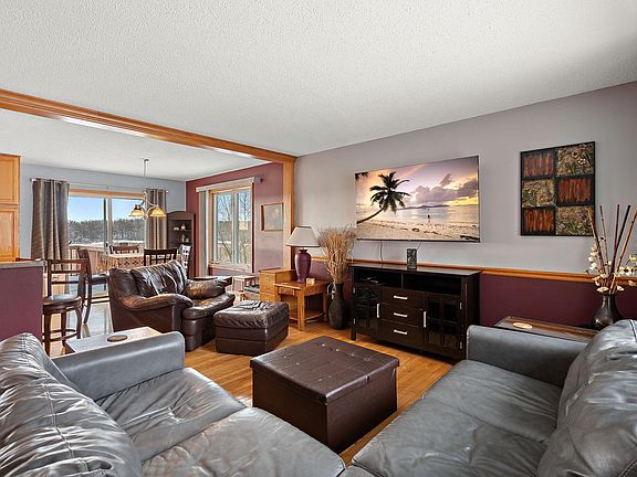 4th image of 1550 Deerfield Rd