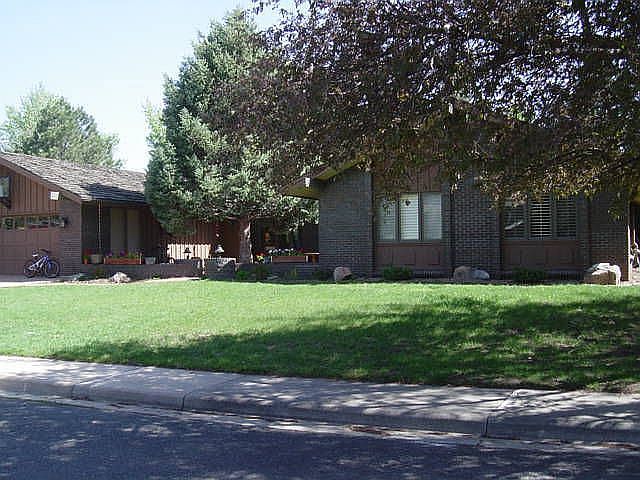 spacious private yard