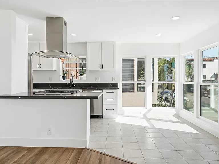 214 Avenida Cabrillo — Photo 6