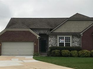 2962 Grand Marais Dr, Howell, MI 48843