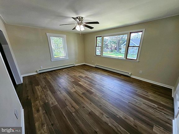 5th image of 787 Tacoma Blvd