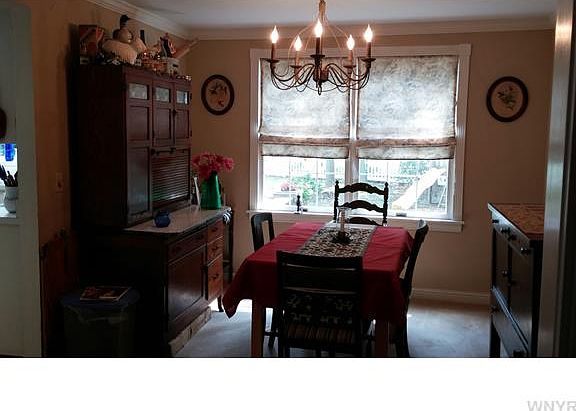 4th image of 18 Lancelot Ct