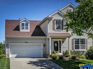 18906 D St, Omaha, NE 68130