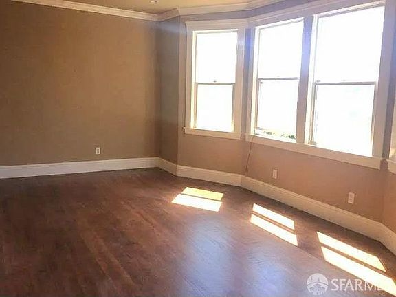 3rd image of 363 22nd Ave