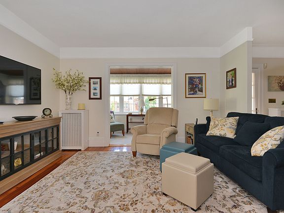 5th image of 157-52 10th Ave