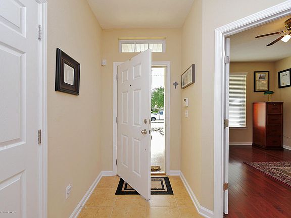 4th image of 109 Captiva Dr
