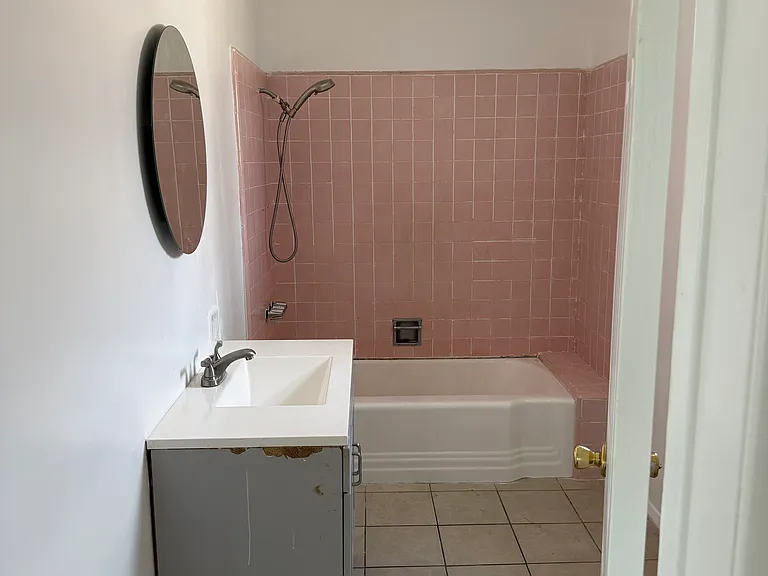 717 Walnut St #1 — Photo 2