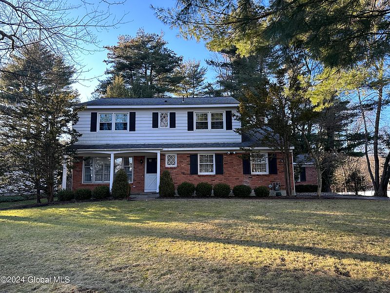 2nd image of 929 Northumberland Drive