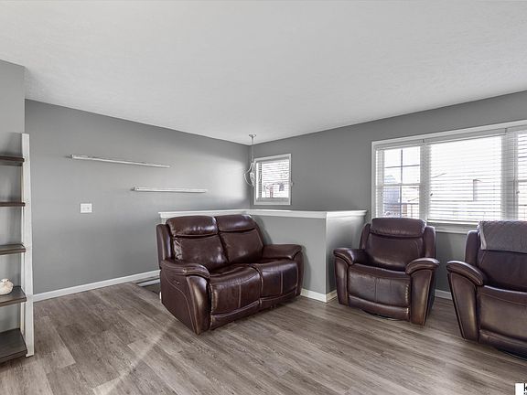 3rd image of 12963 Browne Cir