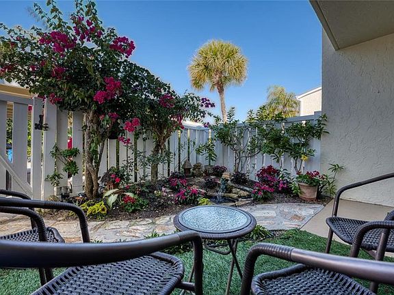 2nd image of 4019 Silver Palm Dr