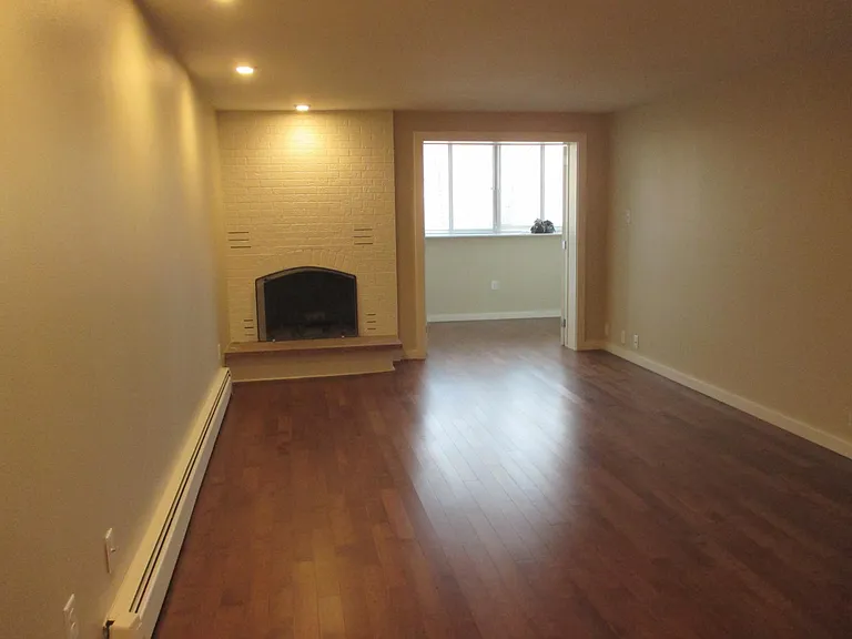 1233 N Ogden St #409 — Photo 7