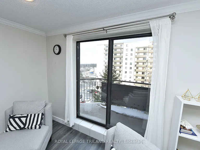 75 Huxley St #605 — Photo 12