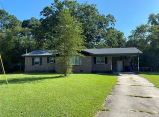 900 Pridemore Ct, Fayetteville, NC 28303