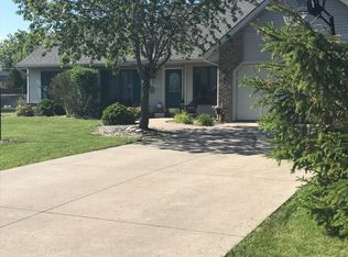 809 Countryview Dr, Paulding, OH 45879