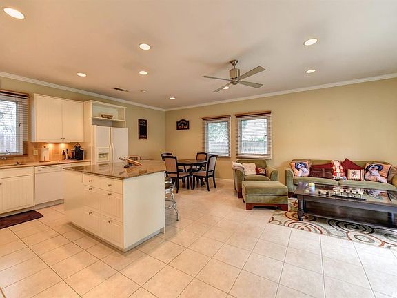 5th image of 4212 Las Cruces Way