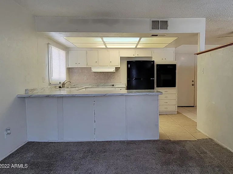 7928 W Earll Dr — Photo 7