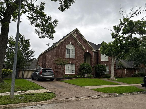 5th image of 6611 Berrytree Ln