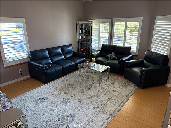 5th image of 26341 Rainbow Glen Dr