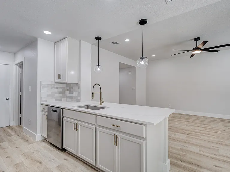3304 Teasbend Ct — Photo 3