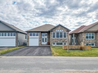 8 Willfred Dr, North Bay, ON P1A 0G5