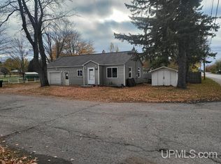 816 E Breitung Ave, Kingsford, MI 49802
