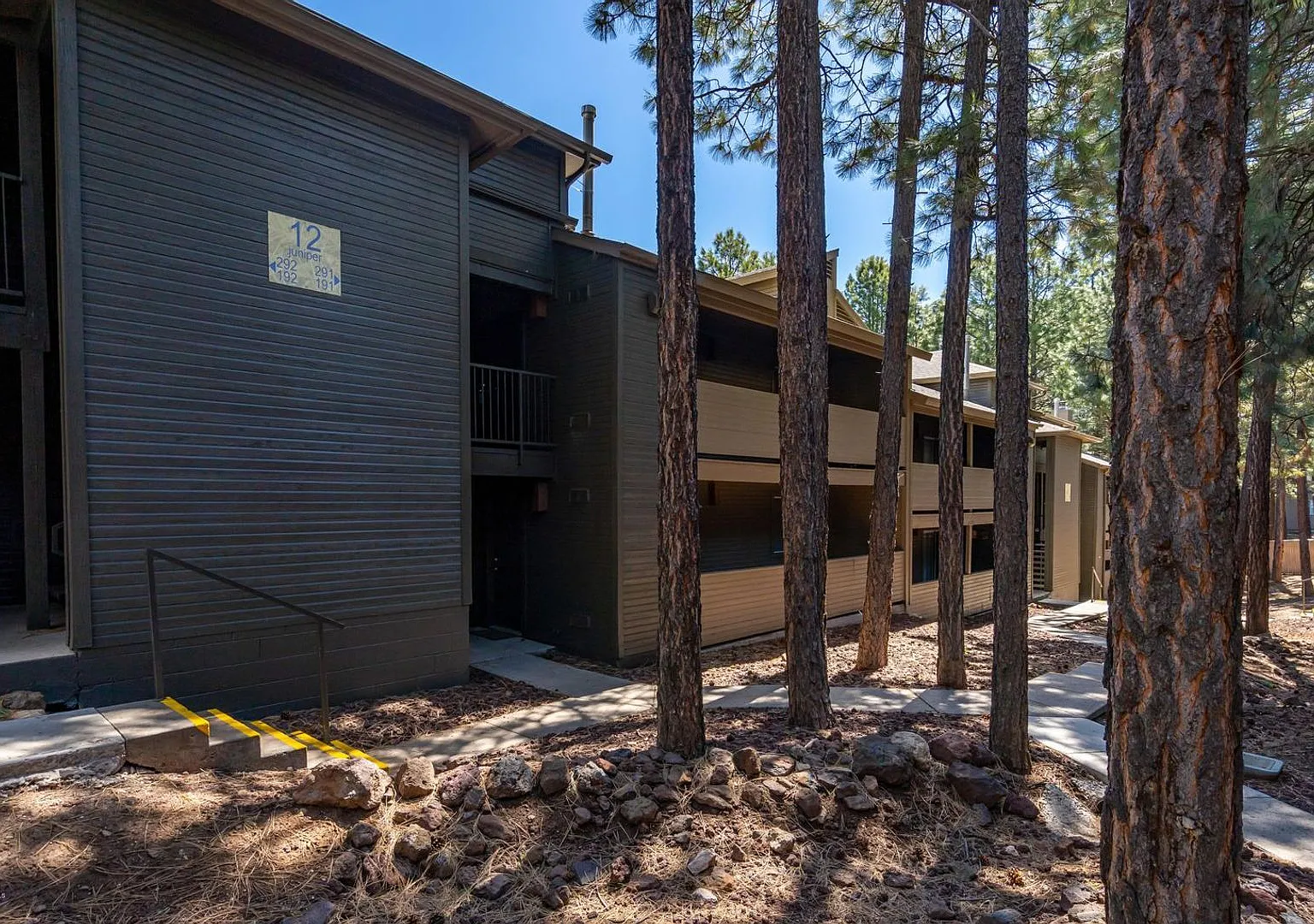 2bd/2ba West-Flagstaff Condo! - Near Nau/Ccc! On Nau Bus Route! Students & Pets Ok Avail. July 10... — Photo 1