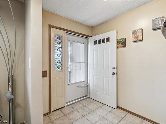 4th image of 5941 Mayflower Ave