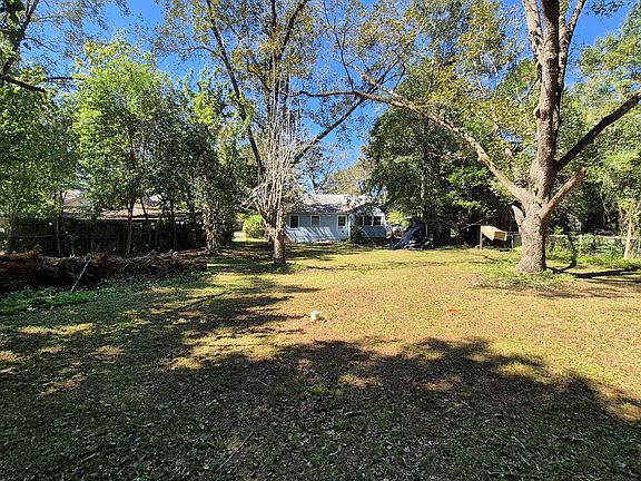 3rd image of 403 Bruner Ave