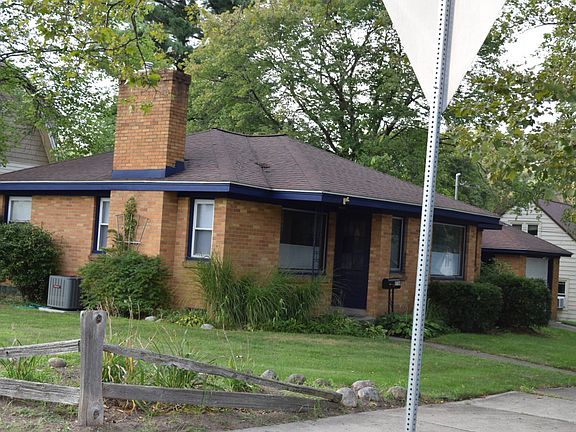 2nd image of 1759 Margaret Ave SE