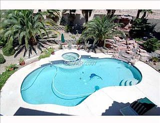 2nd image of 912 Alta Oaks Dr