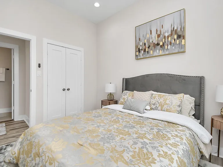 2401 Chapman St — Photo 33