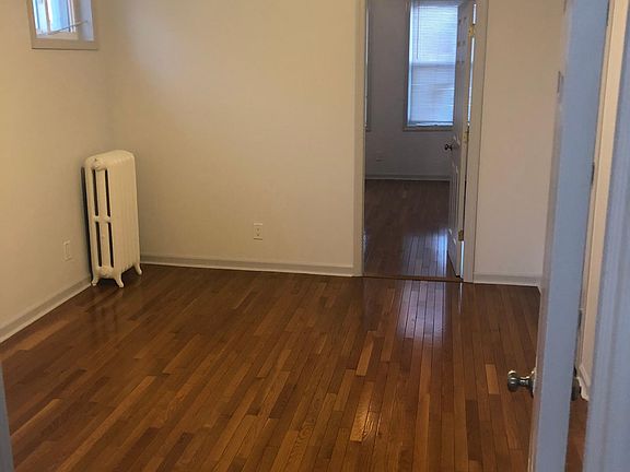 3rd image of 64-31 Woodbine St