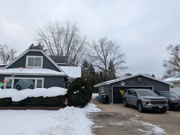 1026 Shoreland Ct, Round Lake Beach, IL 60073