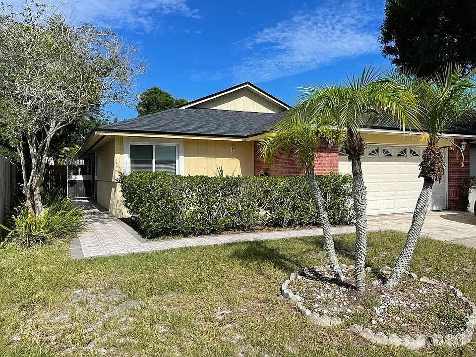 1392 San Diego Ct