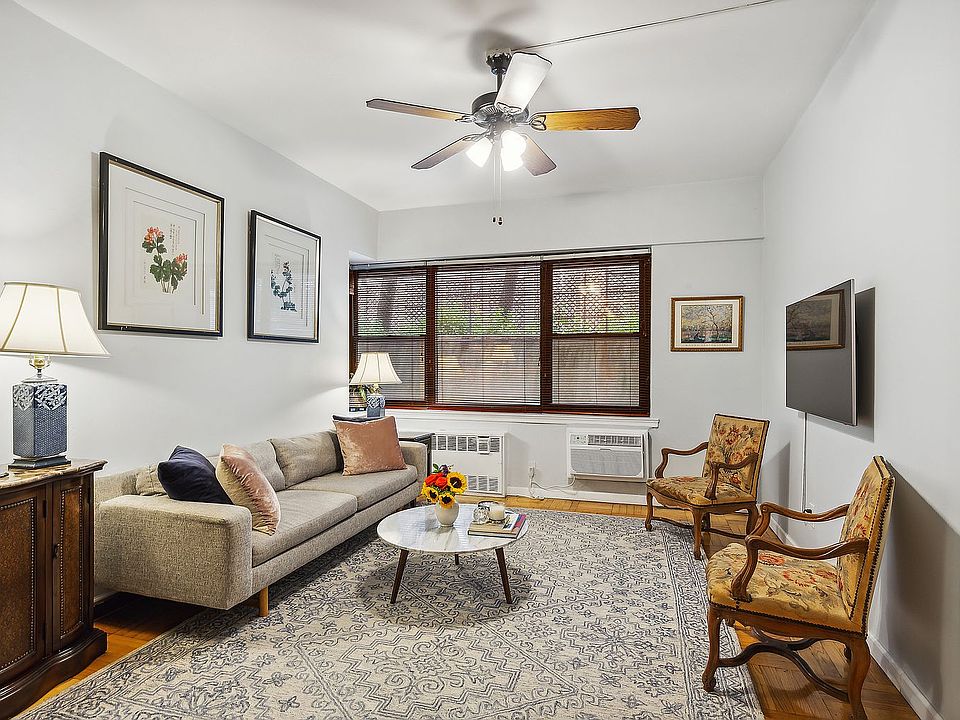 1st image of 405 E 63rd St APT 1M