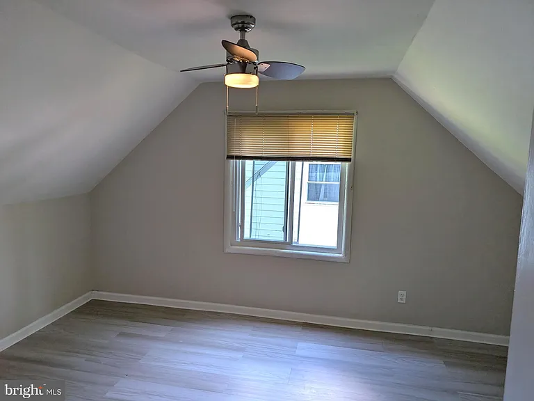 5812 Wainwright Ave — Photo 8